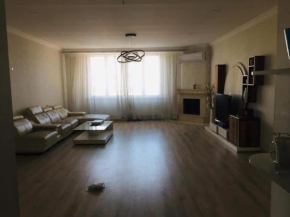 LUX SABURTALO APARTMENT